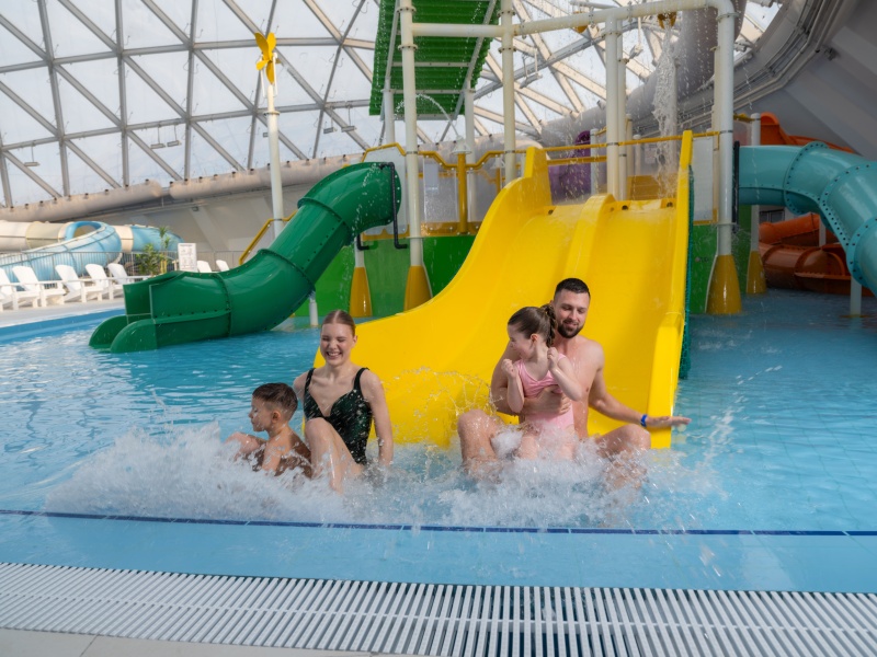 Бассейн аквадискотеки / Waterparty pool 